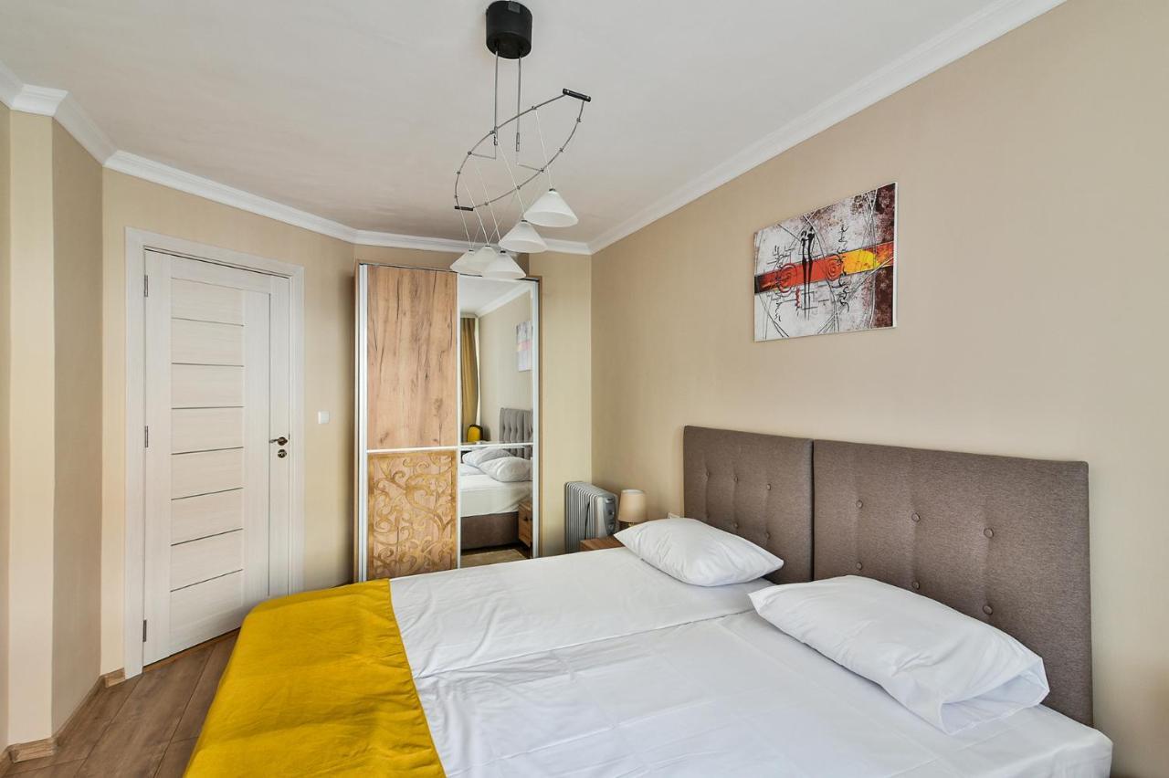 Top Location Flats In Varna Extérieur photo